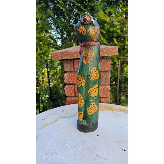 dimensions height 40 cm, width 8.3 cm, depth 8.3 cm.