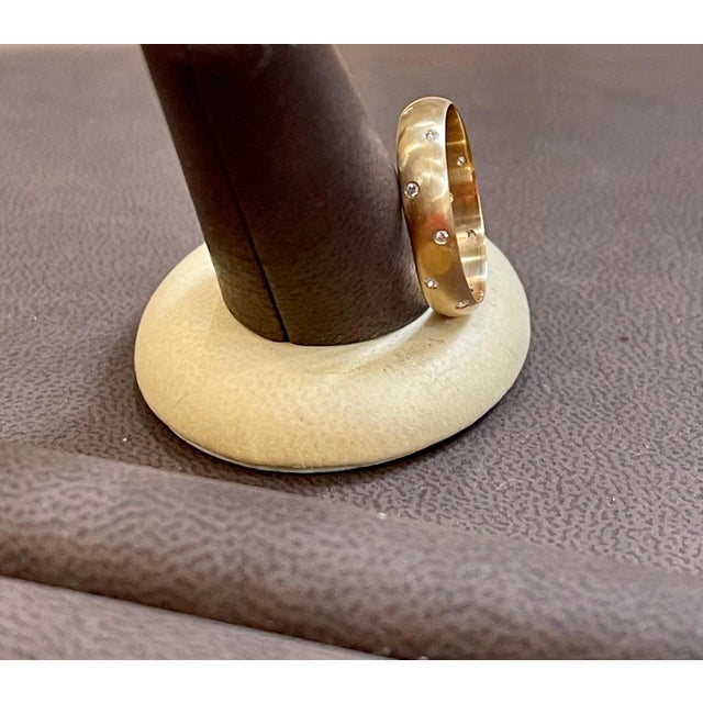 Transparent 14 Flush Set Bezel Diamond Eternity Wedding Band in 14 Karat Yellow Gold For Sale - Image 8 of 18