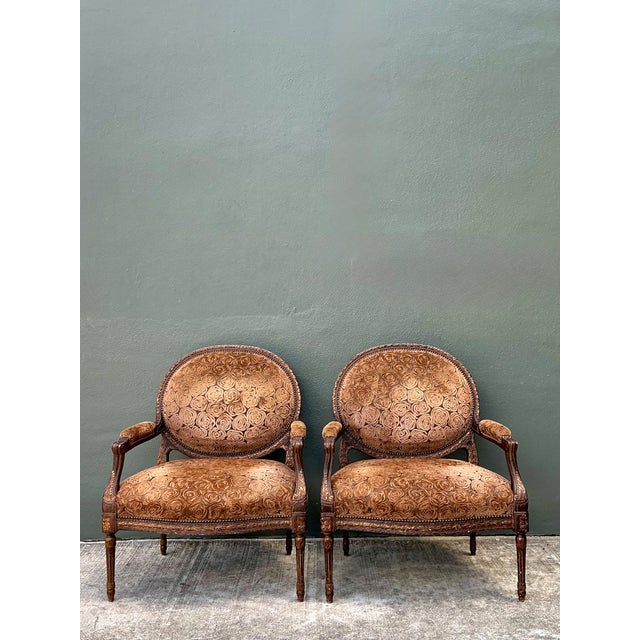 Vintage Isenhour Carved Fauteuil Armchairs - Pair For Sale In West Palm - Image 6 of 12