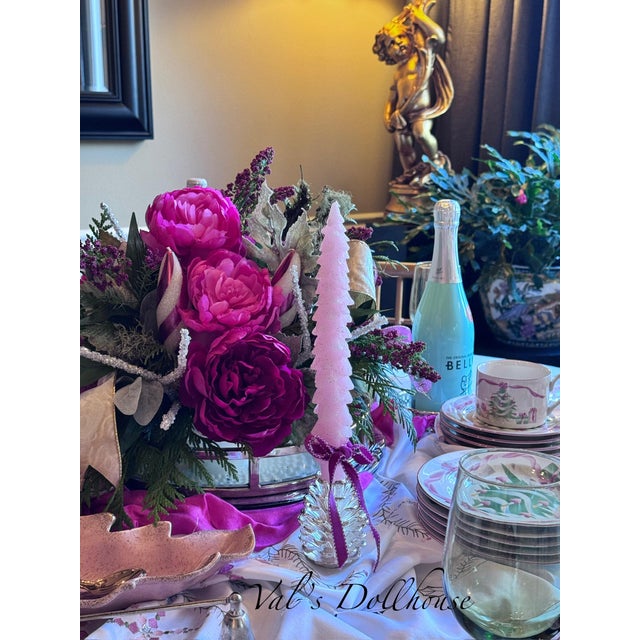 Presenting a silver-plated pinecone motif taper candle holder by Godinger. Here is yet another reason why we love vintage!...