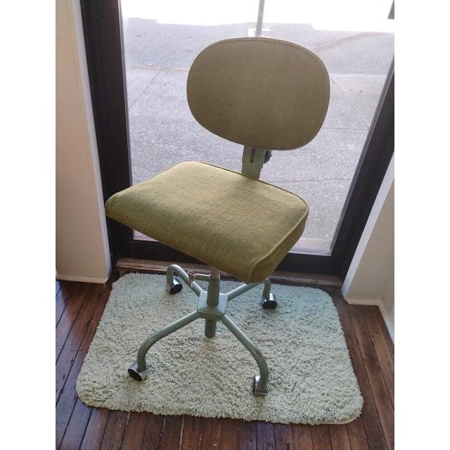1970s 1970s Avocado Dept of Education MCM Industrial Rolling Chair For Sale - Image 5 of 13