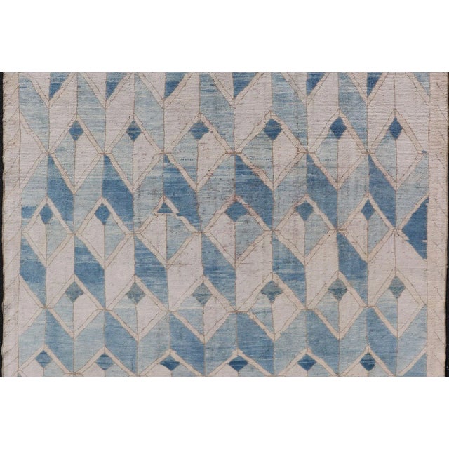 Modern design, Vintage Turkish Kars Rug, Keivan Woven Arts / rug EN-178450, country of origin / type: Turkey / Oushak,...