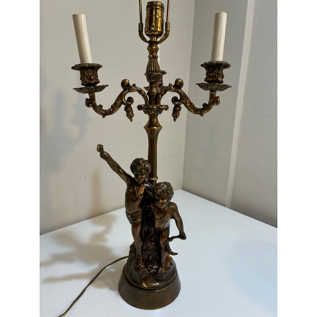 Vintage Rococo Cherub Figural Table Lamp — Hollywood Regency — Classical Putti Lighting For Sale - Image 9 of 10
