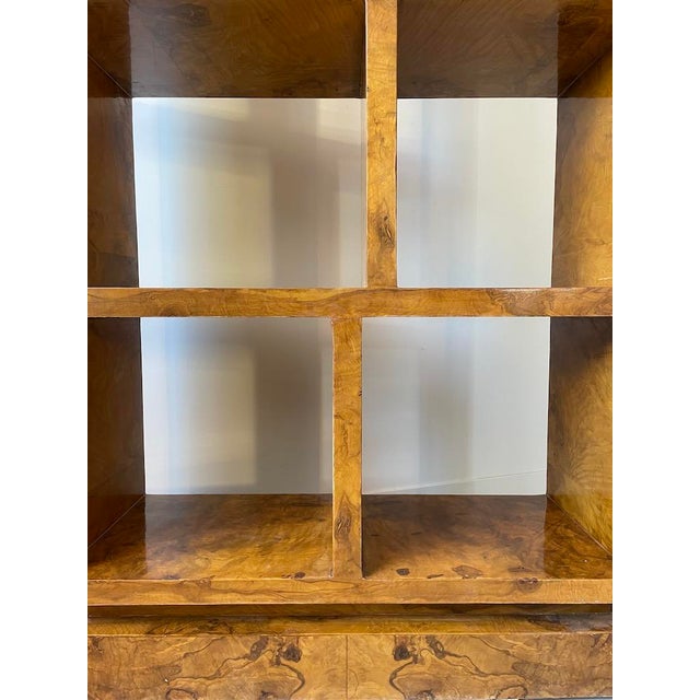 Wood Art Deco Bookcase in Lacquered Mahogany Burl Veneer, 1980 For Sale - Image 7 of 10