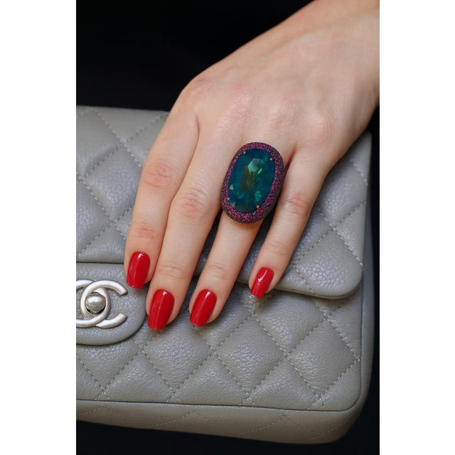 Blue Bochic “Orient” Vintage London Blue Topaz & Rhodolite Ring Set In 18 K Gold & Silver For Sale - Image 8 of 11