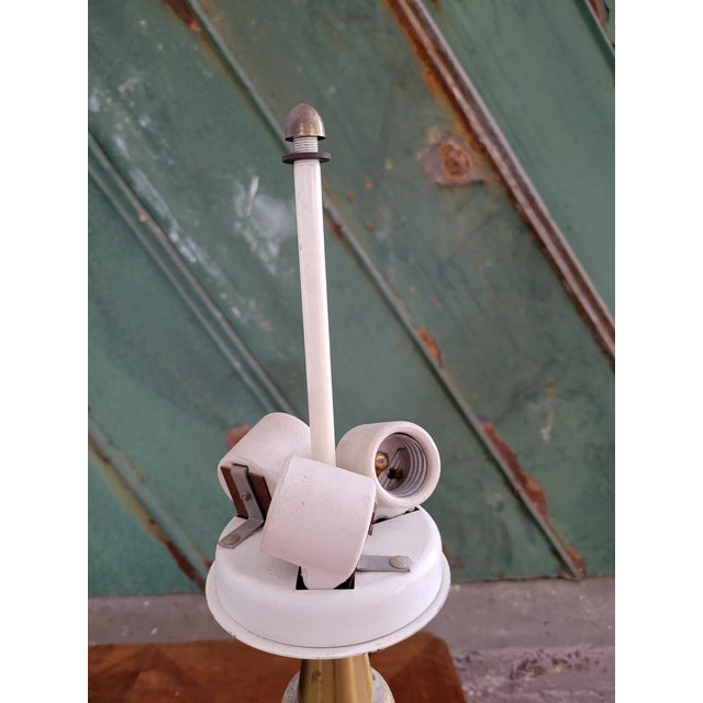 Mid-Century Modern 1950s Mid Century Modern Gerald Thurston for Lightolier Ceramic & Brass Table Lamps, Pair For Sale - Image 3 of 18