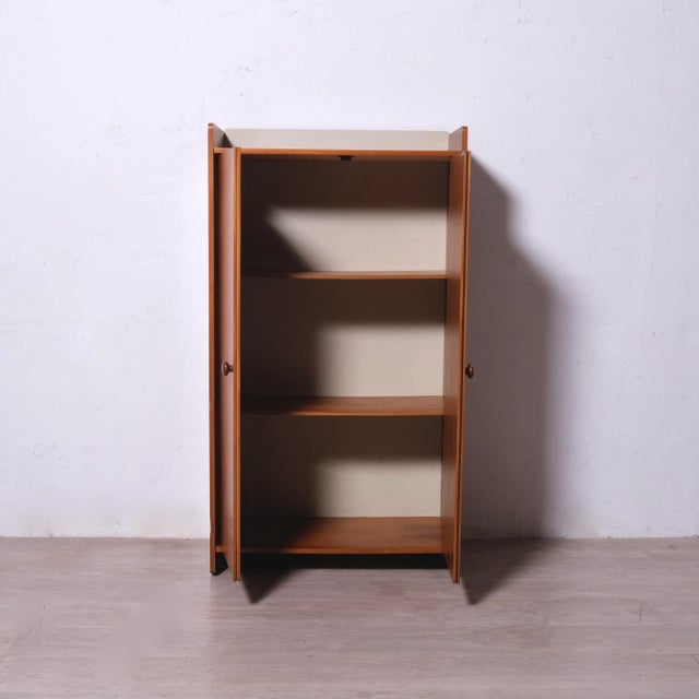Simple and linear wardrobe, Originally designed and made in Italy circa 1950s. Inside, there are three removable shelves....