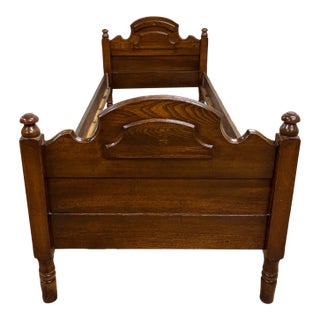 Antique Oak Carved and Turned Daybed For Sale
