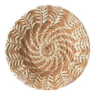 Late 20th-Century Sweetgrass Gullah-Style Decorative Shallow “Bowl Basket” For Sale