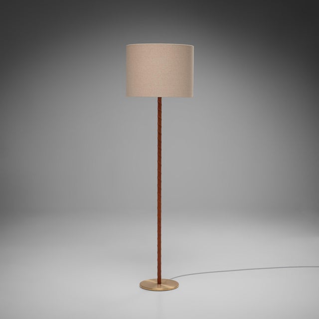Leather and Brass Floor Lamp by Uno & Östen Kristiansson for Luxus, Sweden, 1960 For Sale - Image 9 of 9