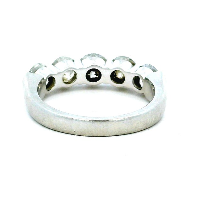 JLJ Five-Stone 2.00 Carat Diamond Platinum Band Ring, Size 6.5 For Sale In Miami - Image 6 of 9