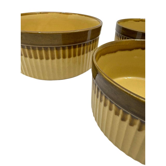 Ceramic Mid Century Stoneware Serving / Mixing Bowls Made in England- a Set of 3 For Sale - Image 7 of 10