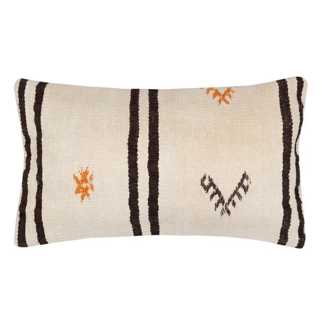 Bring history and warmth into your home with this vintage handmade hemp cushion cover set. This pair of cushion covers is...