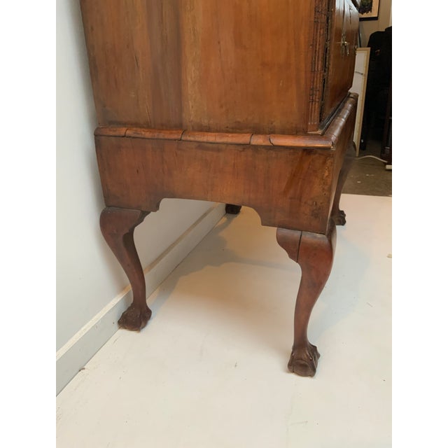 Brown 18th Century Queen Anne Walnut Highboy For Sale - Image 8 of 10