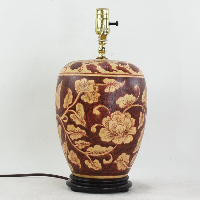 Early 21st Century Vintage Hand Painted Brown and Cream Floral Ceramic Table Lamp With Peony Motif and Wood Base For Sale - Image 5 of 13