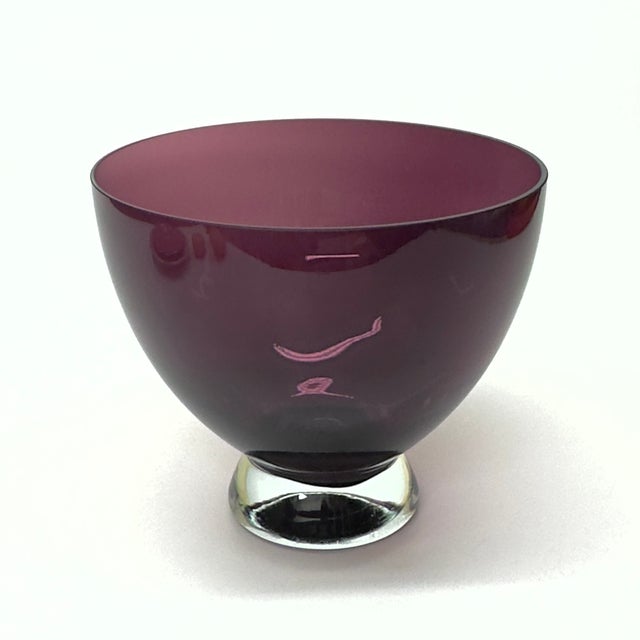 Mid 20th Century Timeless Modern Classic Amethyst Glass Serving Bowl Curation - Group of 3 For Sale - Image 5 of 11