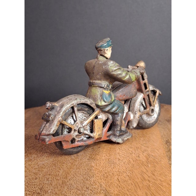 Antique 1930s Hubley Cast Iron "Patrol" Cop Police Motorcycle Toy | Green Paint & Integral Officer Rider 6.25" For Sale - Image 10 of 17