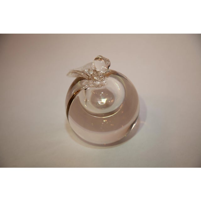 Alfredo Barbini Murano Oggetti Glass Apple Paper Weight For Sale - Image 9 of 9
