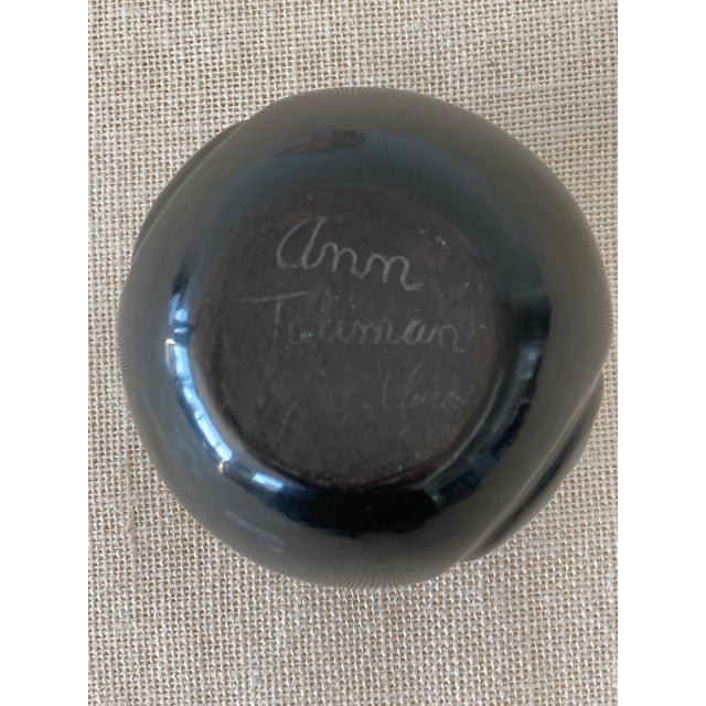Vintage Santa Clara Pueblo Signed Blackware Pots or Vases, Set of 2 For Sale - Image 13 of 15