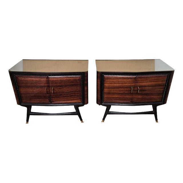 Mid-Century Italian Art Deco Walnut Nightstands with Glass Tops, 1950s, Set of 2 For Sale