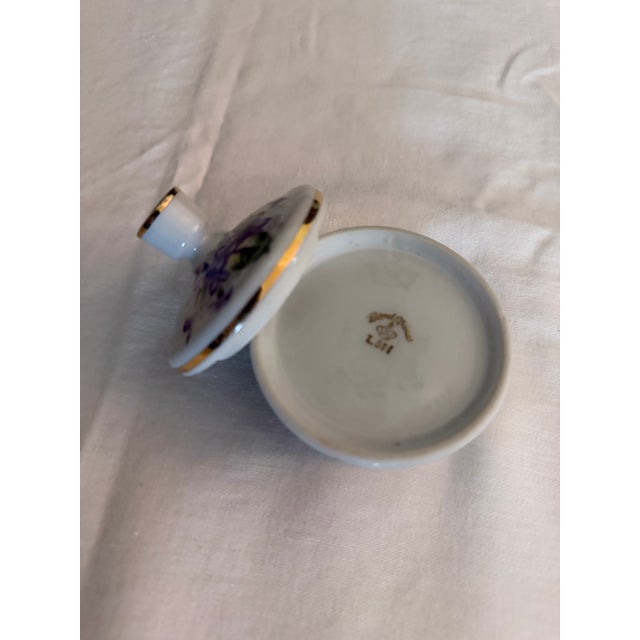 Limoges, France Hand-Painted Limoges Porcelain Trinket Box With Violet Decoration. For Sale - Image 4 of 8