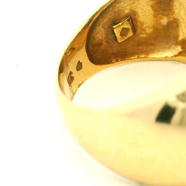 1990s Italian 14k Gold Mother-of-Pearl, Carnelian, Onyx & Diamond Statement Ring, Size 6.5 For Sale - Image 12 of 13
