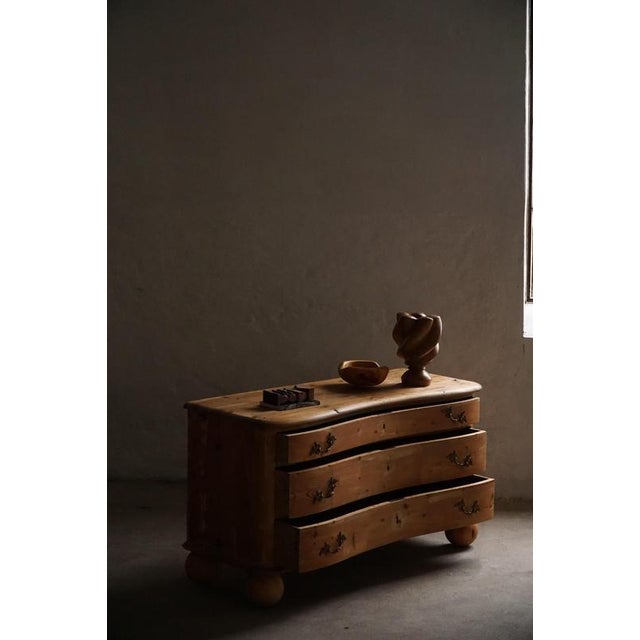Antique Danish Chest of Drawers in Pine with Ball Feets, 1890s For Sale - Image 4 of 17