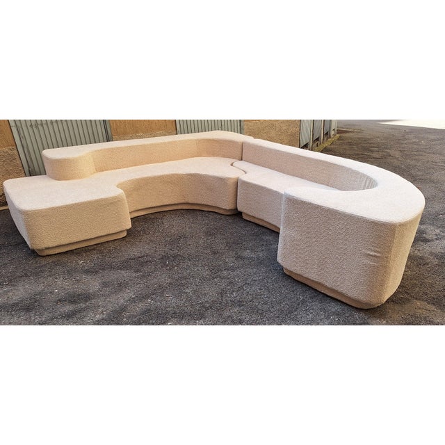 1970s Vintage Lara Sofa in White Bouclé by Roberto Pamio for Stilwood, 1970s For Sale - Image 5 of 9