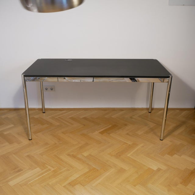 Black Desk by Fritz Haller and Paul Schärer for USM Haller , in Very Good conditions. Designed 1960 to 1969 I have...