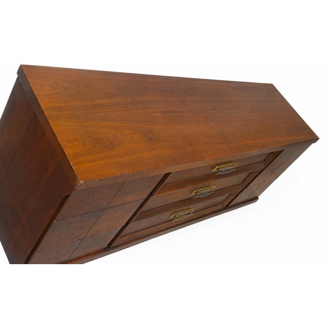 Wood American Mid Century 1960s Kent-Coffey “The Grandeur” Nine-Drawer Dresser For Sale - Image 7 of 9