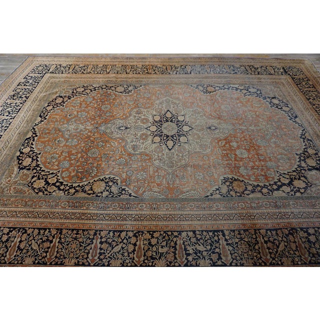 Rustic Classic Fine Ivory Traditional Floral Medallion Design Antique Persian Mohtasham Kashan Rug For Sale - Image 3 of 12