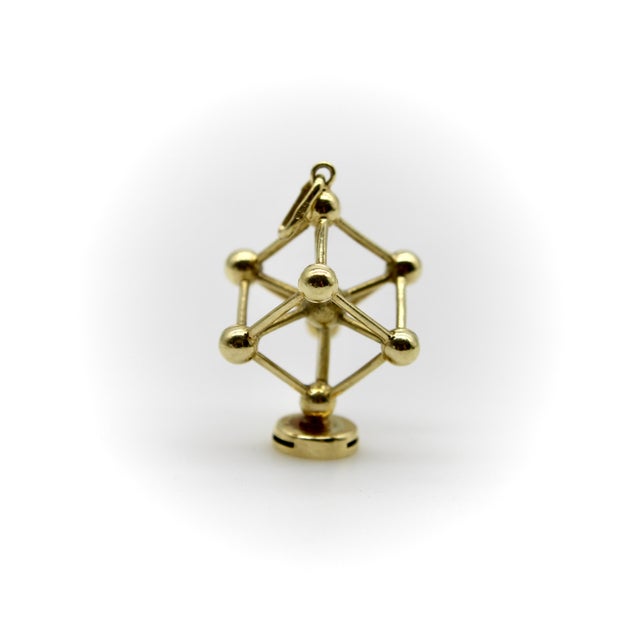 1970s Vintage 14k Gold Atomium Molecule Charm For Sale - Image 5 of 9