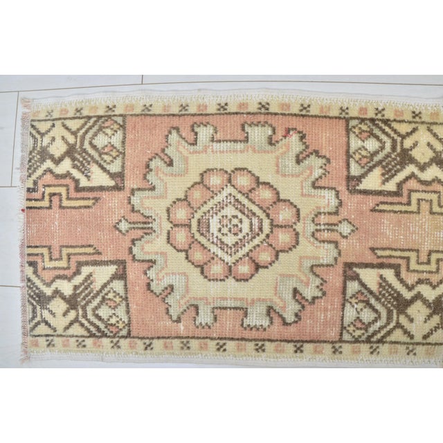 1960s Handmade Faded Wool Bohemian Small Rug For Sale - Image 4 of 6