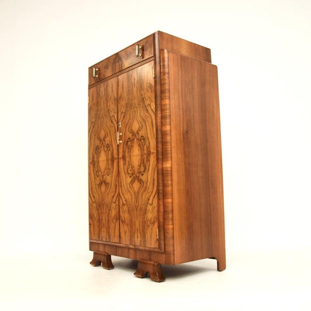 Art Deco Figured Walnut Compact Wardrobe, 1930s For Sale - Image 6 of 11