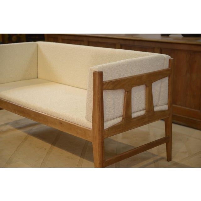 Wood Oak and Ecru Bouclé Sofa by Guillerme et Chambron for Votre Maison, 1960s For Sale - Image 7 of 13