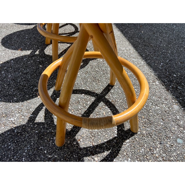 Tan 1950s Mid Century Rattan Swivel Spiral Leg Bar Stools - Set of 4 For Sale - Image 8 of 8