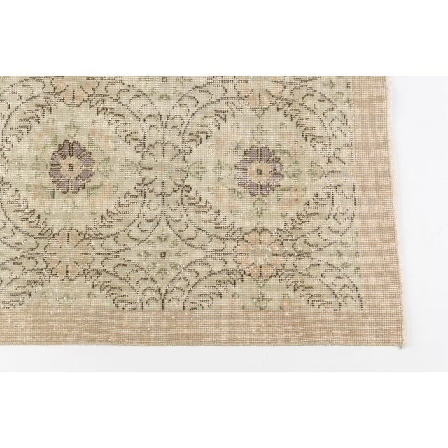 Ivory Mid 20th Century Minimalist Home Decor Floor Rug For Sale - Image 8 of 10