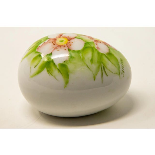 Mid 20th Century Ceramic Eggs with Floral Motif- Set of 2 For Sale - Image 11 of 13