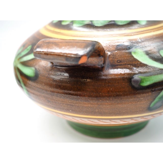 Beige Swedish Ceramic Vases by Harald Östergren for Upsala Ekeby, Sweden, 1940s, Set of 2 For Sale - Image 8 of 13
