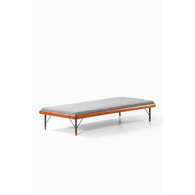Oak Daybed by Erik Buck for Knud Juul-Hansen, 1950s For Sale - Image 4 of 7