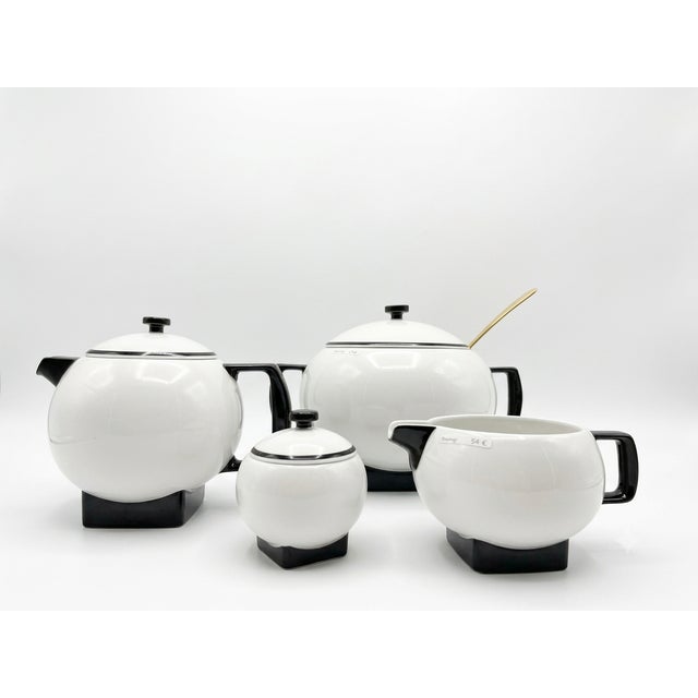 Art Deco Tea Service from Seltmann Weiden Bavaria, 1930s, Set of 18, in Very Good conditions. Designed 1920 to 1949 This...