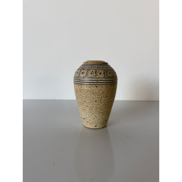 1980s Vintage Studio Art Pottery Ceramic Vase – Signed For Sale - Image 5 of 12