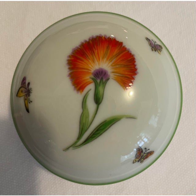 1990s Tiffany & Co. Limoges Porcelain Box For Sale - Image 5 of 6