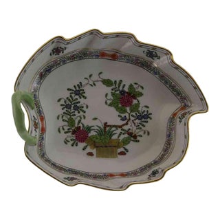 1960’s Vintage Herend Hand-Painted Leaf Shaped Dish With Fleurs Des Indes Colored Decoration For Sale