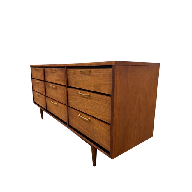 Mid-Century Modern Mid-Century Modern Brasilia Style 9-Drawer Walnut Dresser - Refinished! For Sale - Image 3 of 9