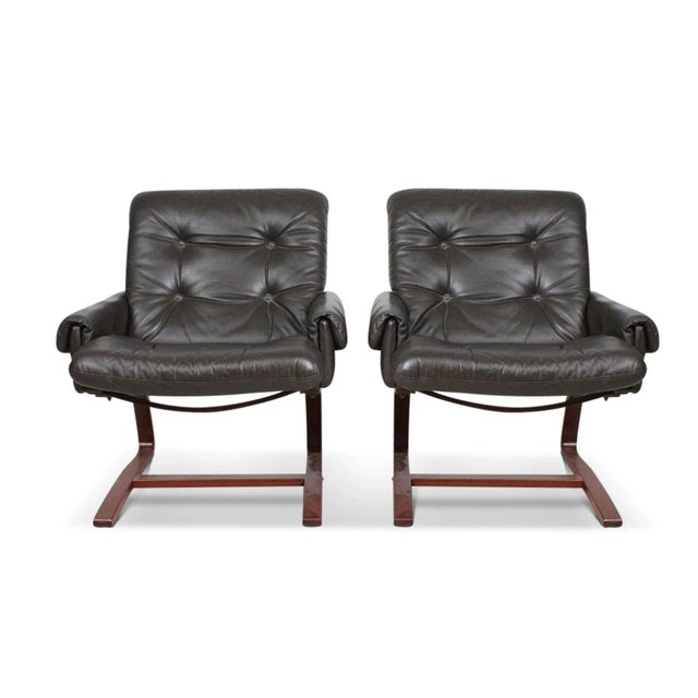 Mid-Century Modern Late 20th Century Pair of Cantilevered Leather Lounge Chairs by Ingmar Relling For Sale - Image 3 of 9