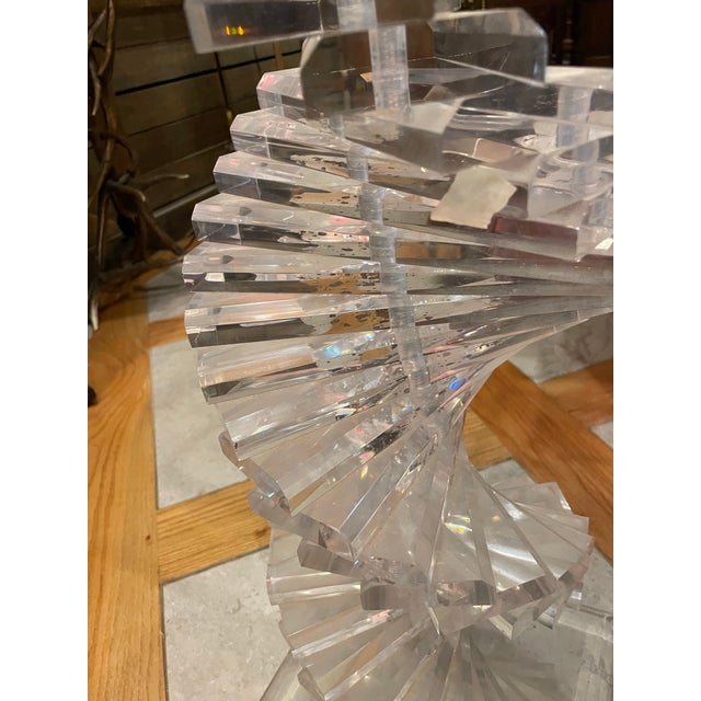 Shlomi Haziza Mid Century Modern Pair Shlomi Haziza Stacked Lucite Helix Spiral Pedestals For Sale - Image 4 of 8