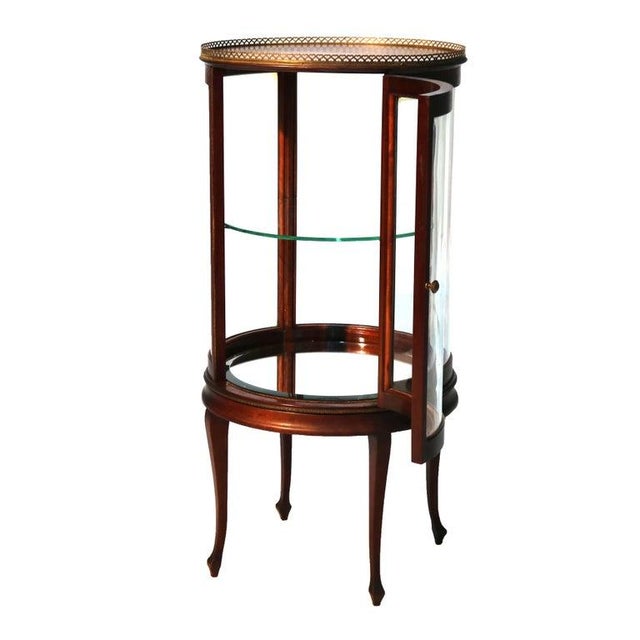 Antique Louis XVI Style Mahogany, Glass & Ormolu Round Vitrine C1910 For Sale - Image 14 of 15