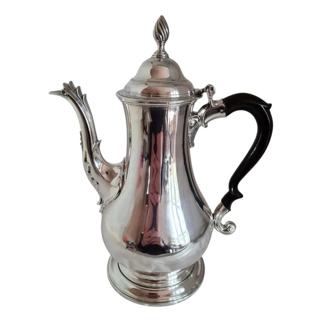Antique George III Sterling Silver Coffee Pot from Thomas Wallis I, London, 1771 For Sale