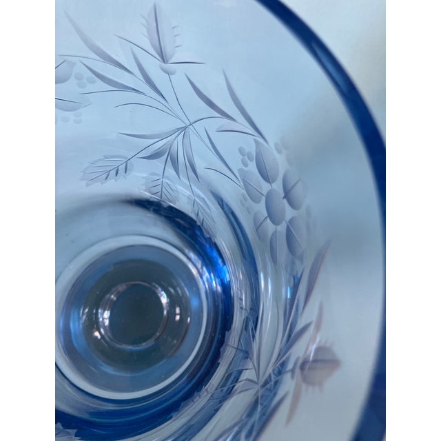 1930's American Engraved Cut Glass Cornflower Blue Pedestal Floral Vase For Sale - Image 9 of 11